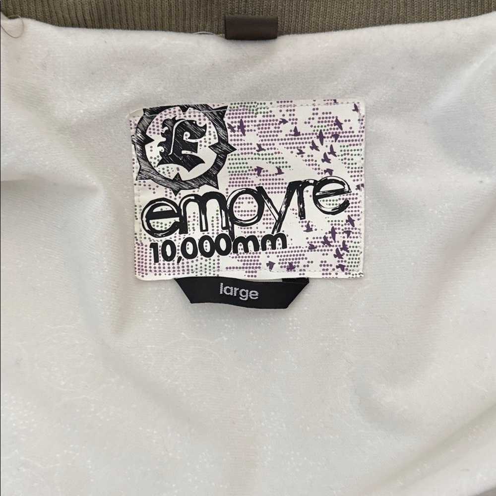 Camouflage Snowboarding Jacket - Picture 2 of 13